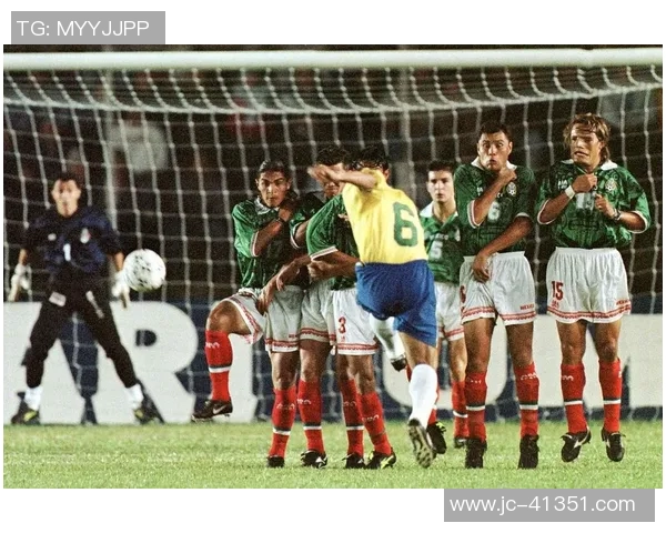 墨西哥足球历史上的传奇明星与他们的辉煌成就回顾 墨西哥足球历史上的传奇明星与他们的辉煌成就回顾