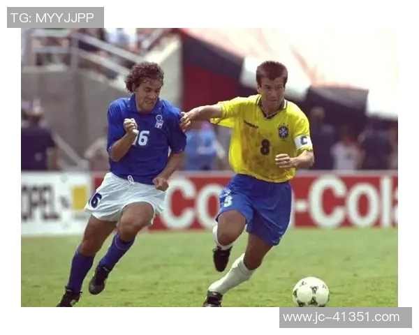 玻璃足球明星背后的故事与传奇成就揭秘 玻璃足球明星背后的故事与传奇成就揭秘